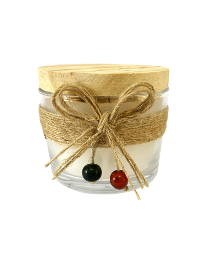 Vela artesanal com essência de Citronela. O cheirinho da floresta e proteção contra mosquitos.